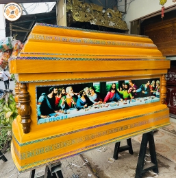 Tặng quan tài miễn phí
